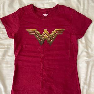Wonder Woman Logo Tshirt